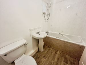 Photo 1- click for photo gallery